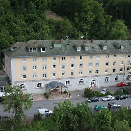 Hotel Donauhof 3*