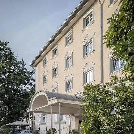 Donauhof Hotel 3*